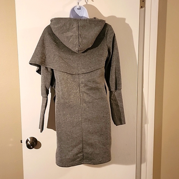 Gray hooded sweatshirt, partial wrap, long, size small - Picture 2 of 2